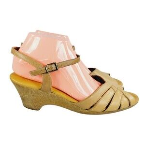 Nude Airstep Rubber Gum Sole Women's Heel Sandals Size 11N Peep toe